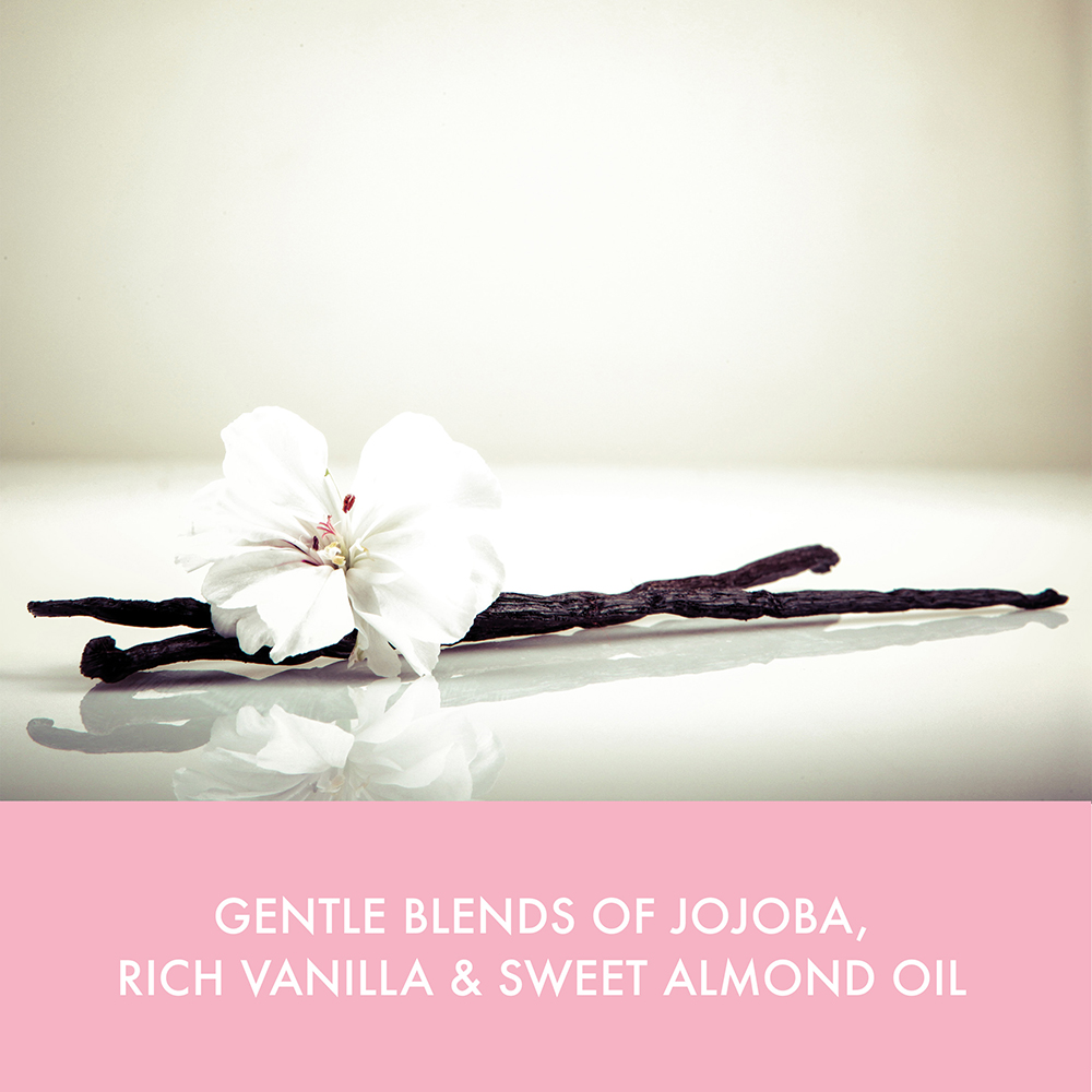 baylis-harding-jojoba-vanilla-almond-oil-festive-bauble-gift