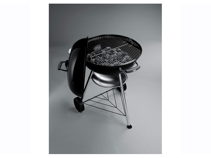 charcoal-weber-compact-bbq-on-wheels-black-57cm