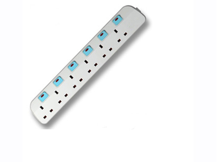 6-socket-individually-switched-extension-white