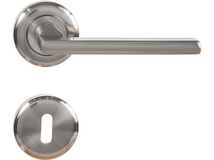 door-handle-with-rose-and-escutcheon-70