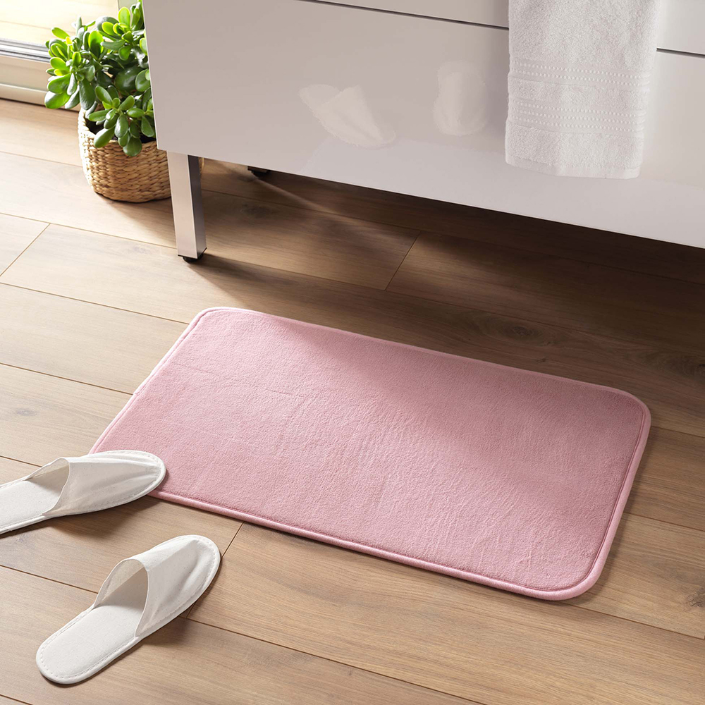 vitamin-microfibre-bathroom-mat-powder-pink-45cm-x-75cm