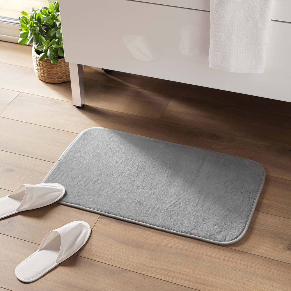 vitamin-microfibre-bathroom-mat-light-grey-45cm-x-75cm