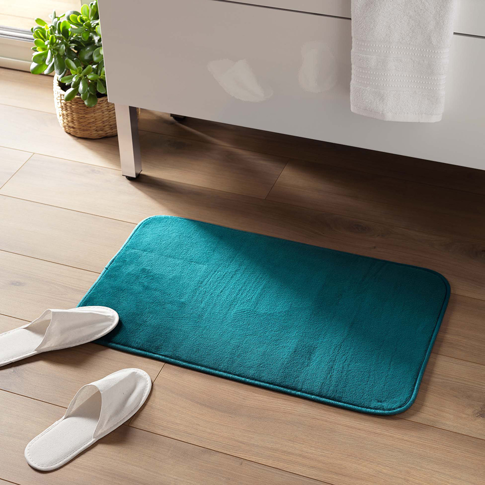 vitamin-microfibre-bathroom-mat-emerald-blue-45cm-x-75cm