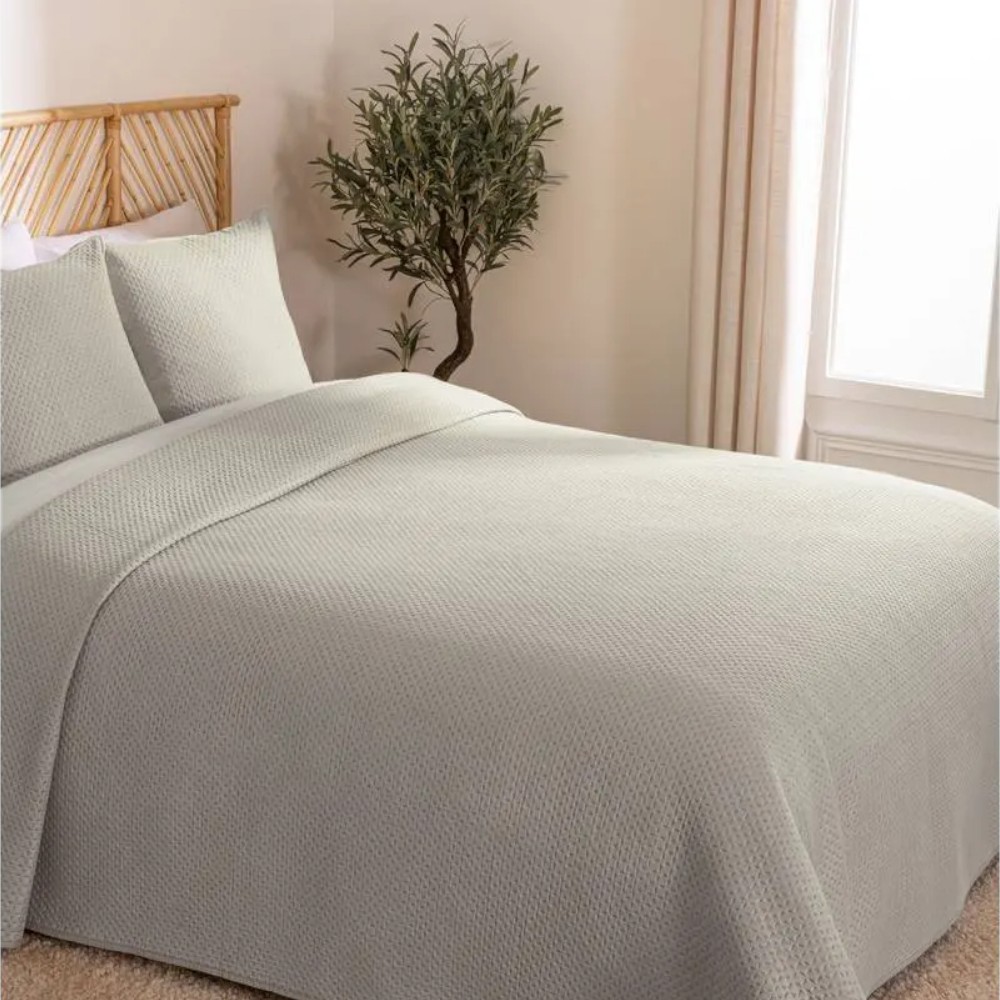 atmosphera-bedspread-with-2-pillow-cases-dolce-beige-240-cm-x-260-cm