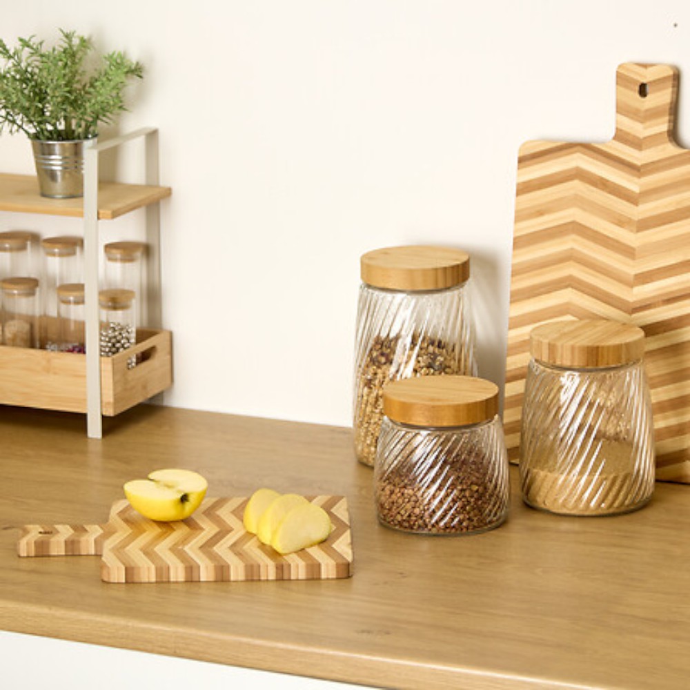 decor-bamboo-cutting-board-with-handle-–-30-x-20cm-natural
