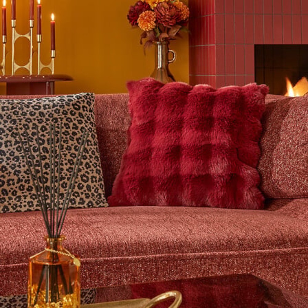 zephy-printed-3d-faux-fur-cushion-45-x-45-cm-garnet