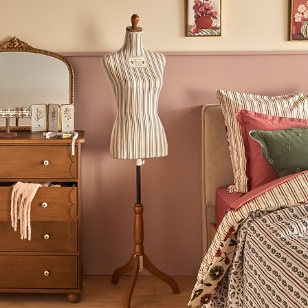 mona-mannequin-160cm-white
