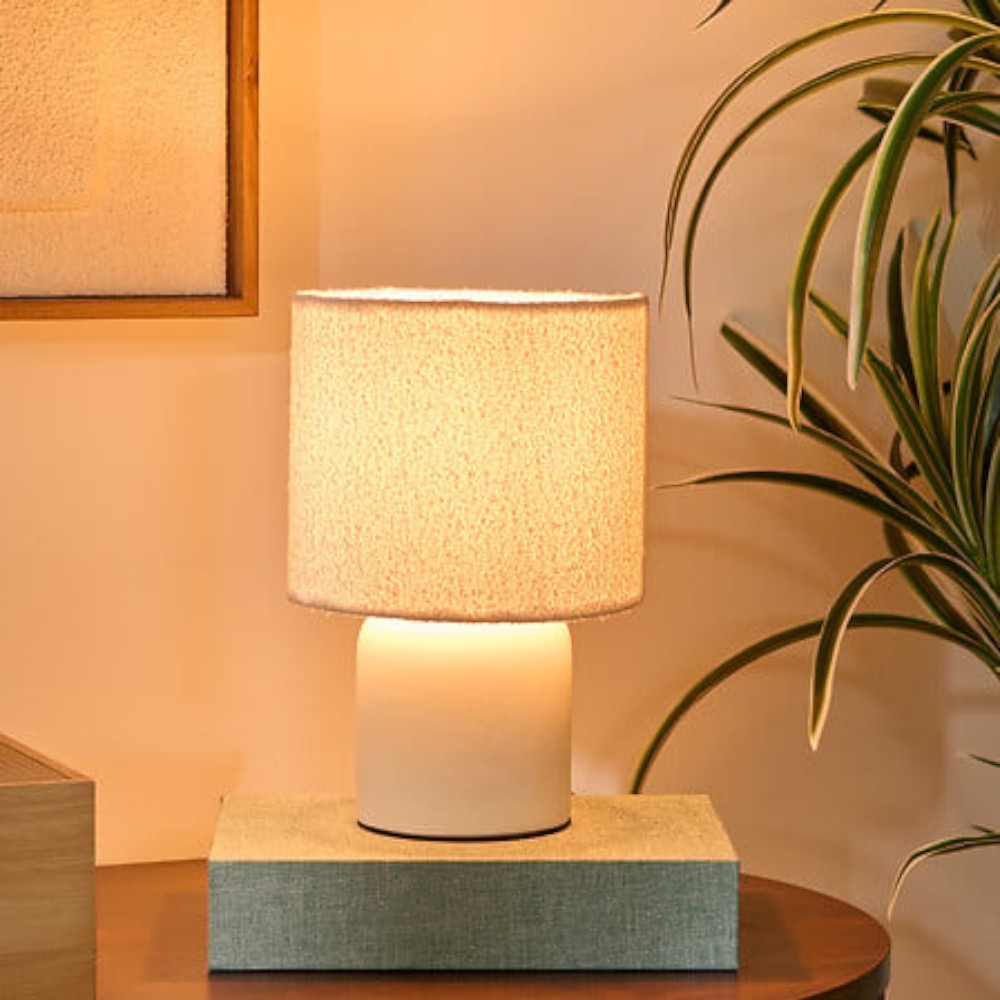 kelia-table-lamp-white-bouclé-23cm