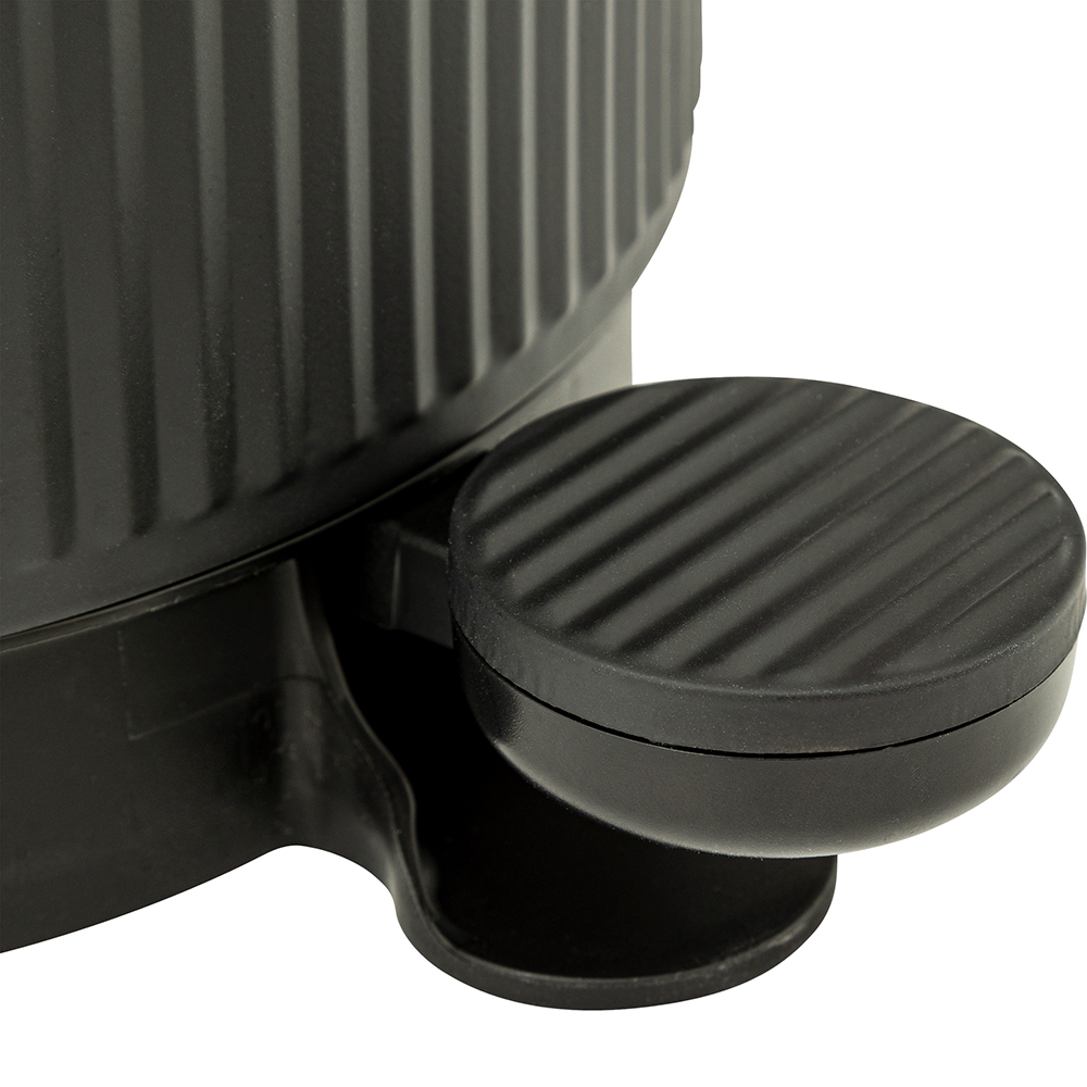 5five-onyx-soft-closing-waste-bin-black-5l