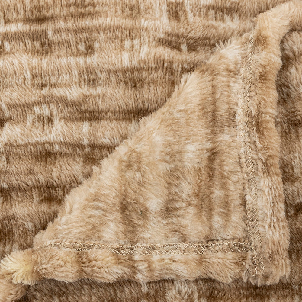 atmosphera-3d-flannel-blanket-125cm-x-150cm-4-assorted-colours