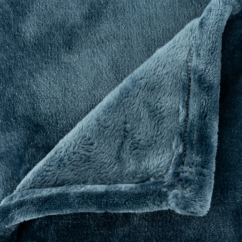 atmosphera-cuddly-super-thick-blanket-aegean-blue-180cm-x-230cm