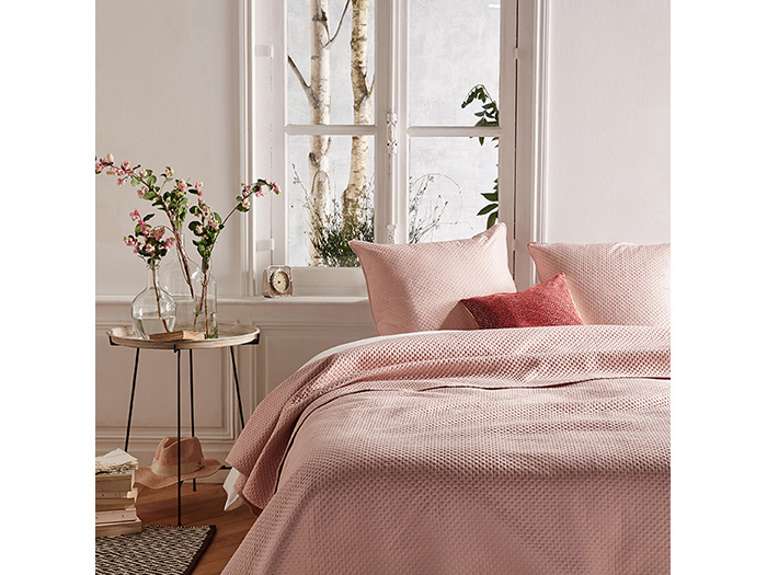 atmosphera-dolce-bed-spread-with-2-pillow-cases-pink-240cm-x-260cm