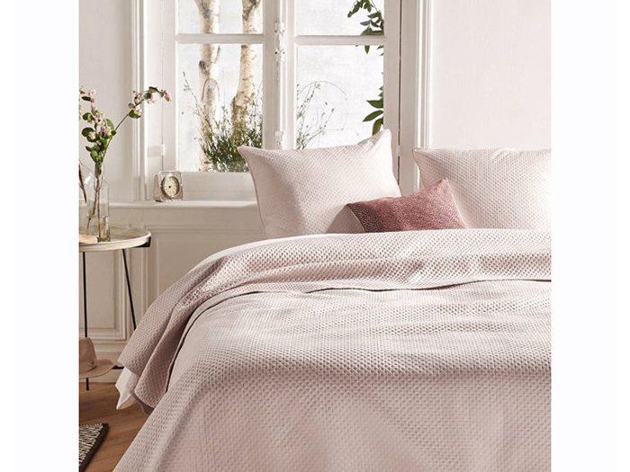 atmosphera-dolce-bed-spread-with-2-pillow-cases-pink-240cm-x-260cm