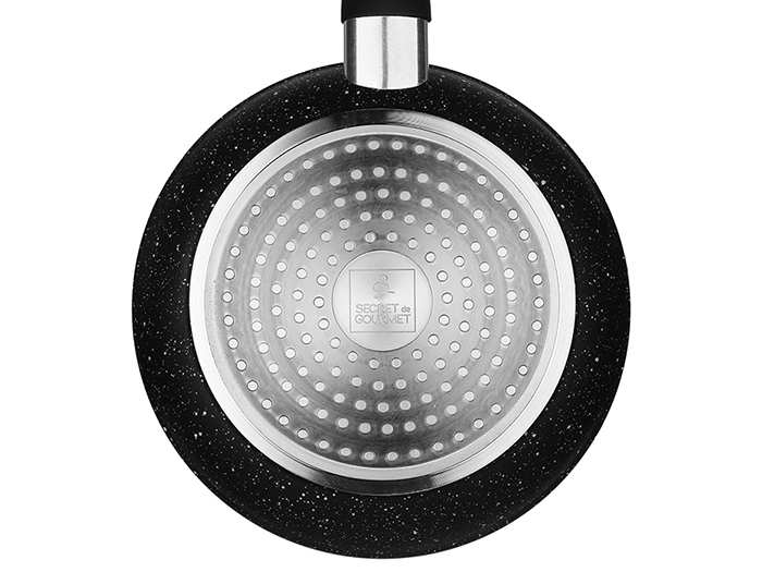 forged-aluminum-frying-pan-in-black-20-cm