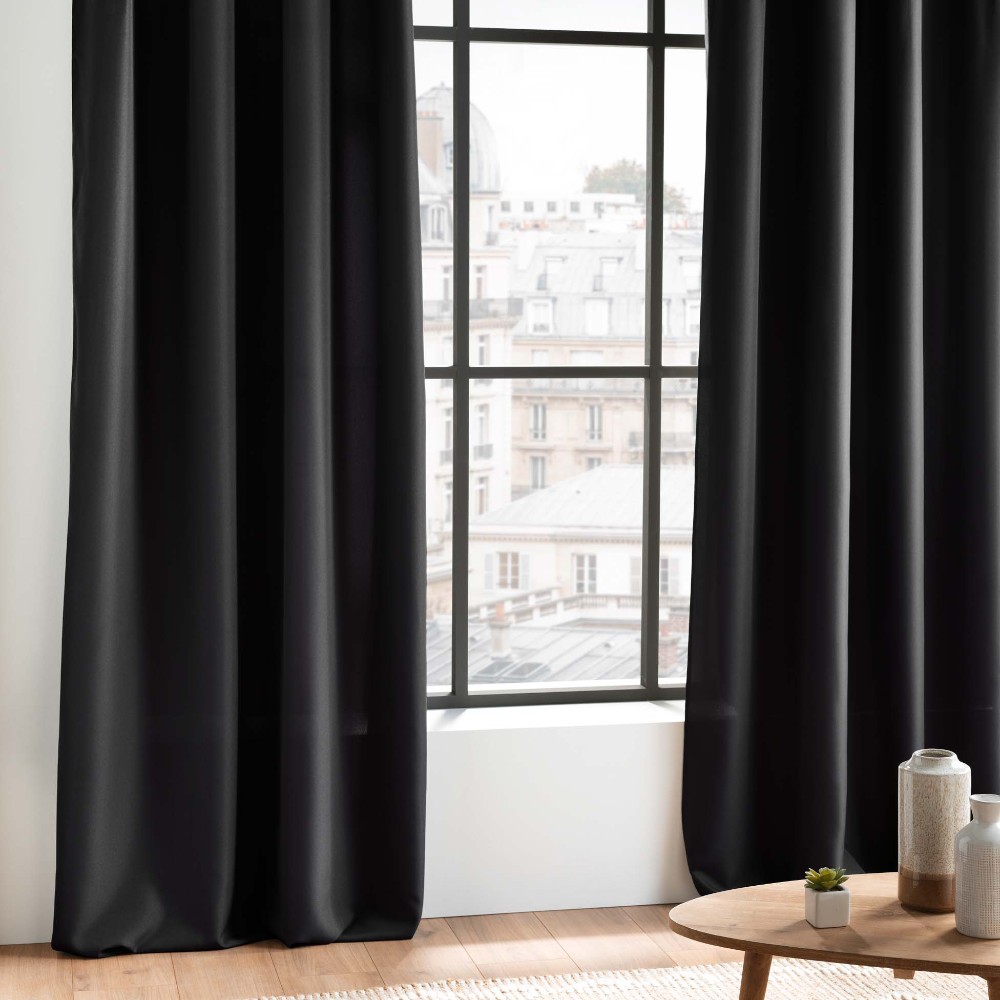 douceur-d’intérieur-essentiel-polyester-eyelet-curtain-140-×-260-cm-black