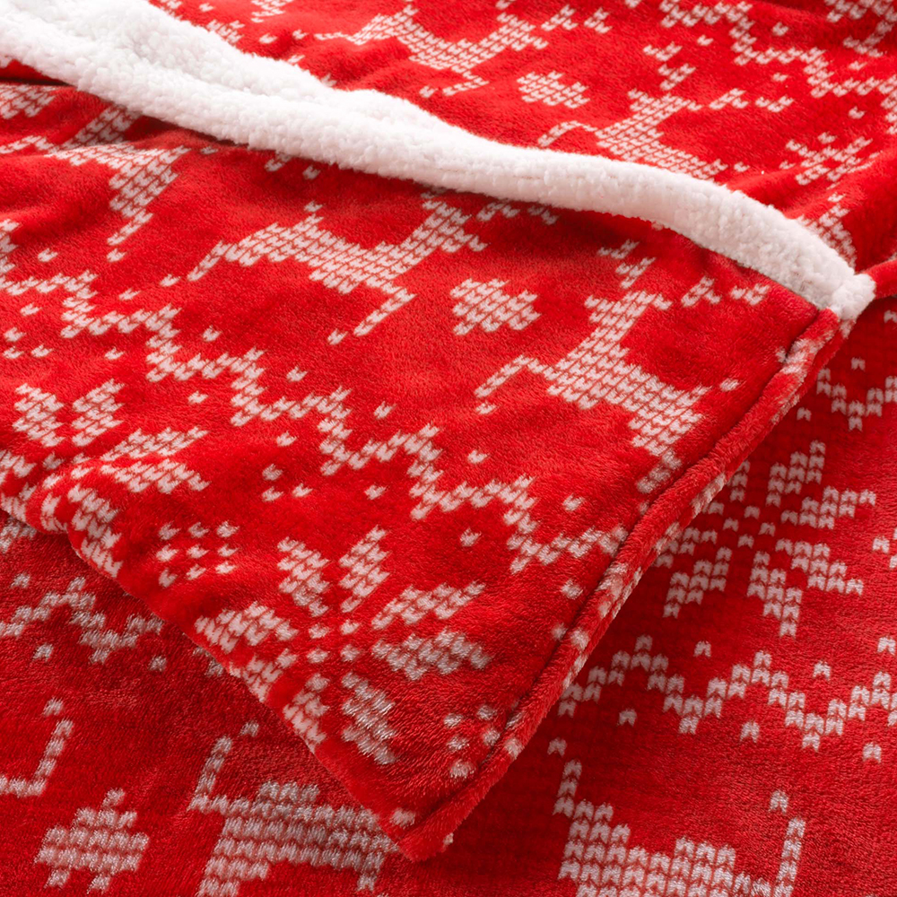 holly-printed-flannel-blanket-with-foot-pocket-red-125cm-x-150cm