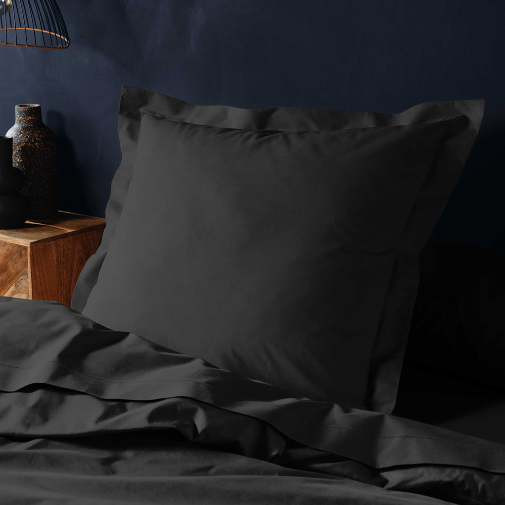 oxford-cotton-pillowcase-black-63cm-x-63cm