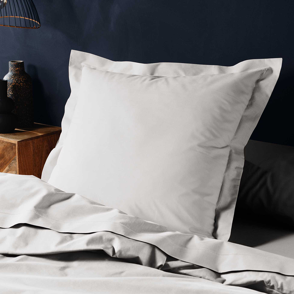 oxford-cotton-pillowcase-white-63cm-x-63cm