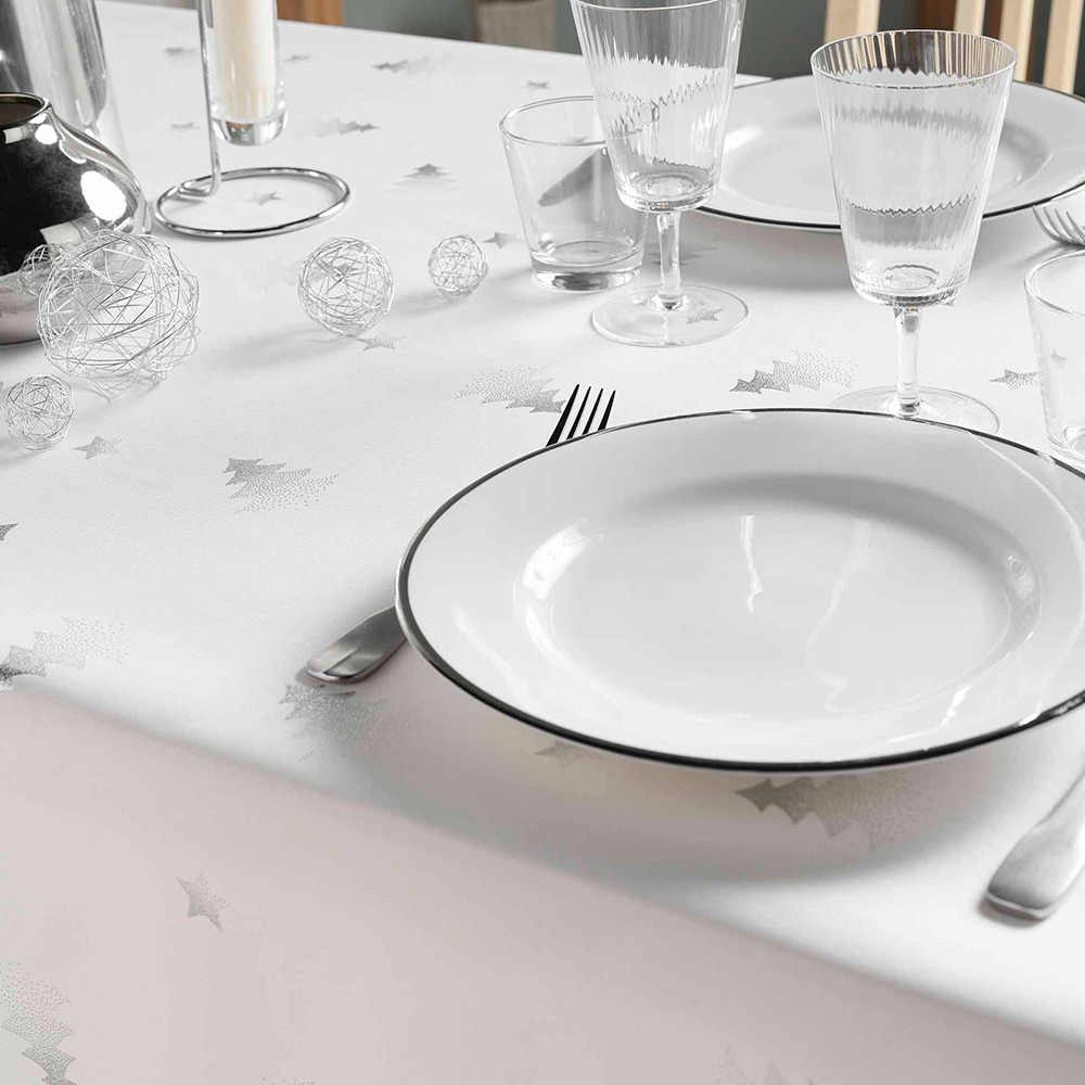 christmas-trees-metallic-printed-polyester-rectangle-tablecloth-white-150cm-x-300cm