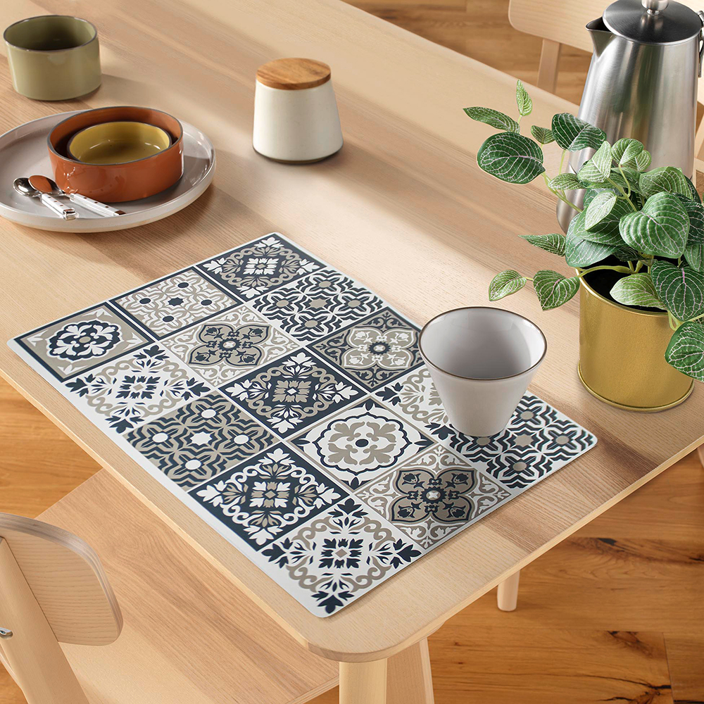 greek-design-plasic-placemat-28-5cm-x-44cm