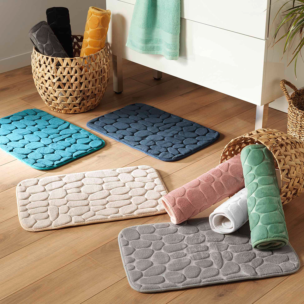 embossed-solid-microfibre-bathroom-mat-green-50cm-x-80cm