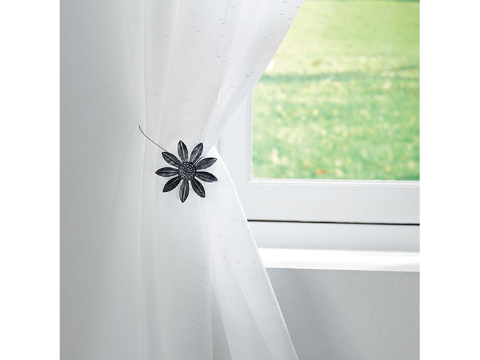 margery-magnetic-flower-shaped-curtain-tieback-black-silver-30cm