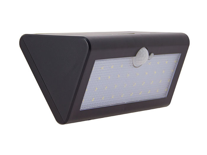 xanlite-black-solar-wall-light-with-motion-detector-500-lumens-ip44-6000k