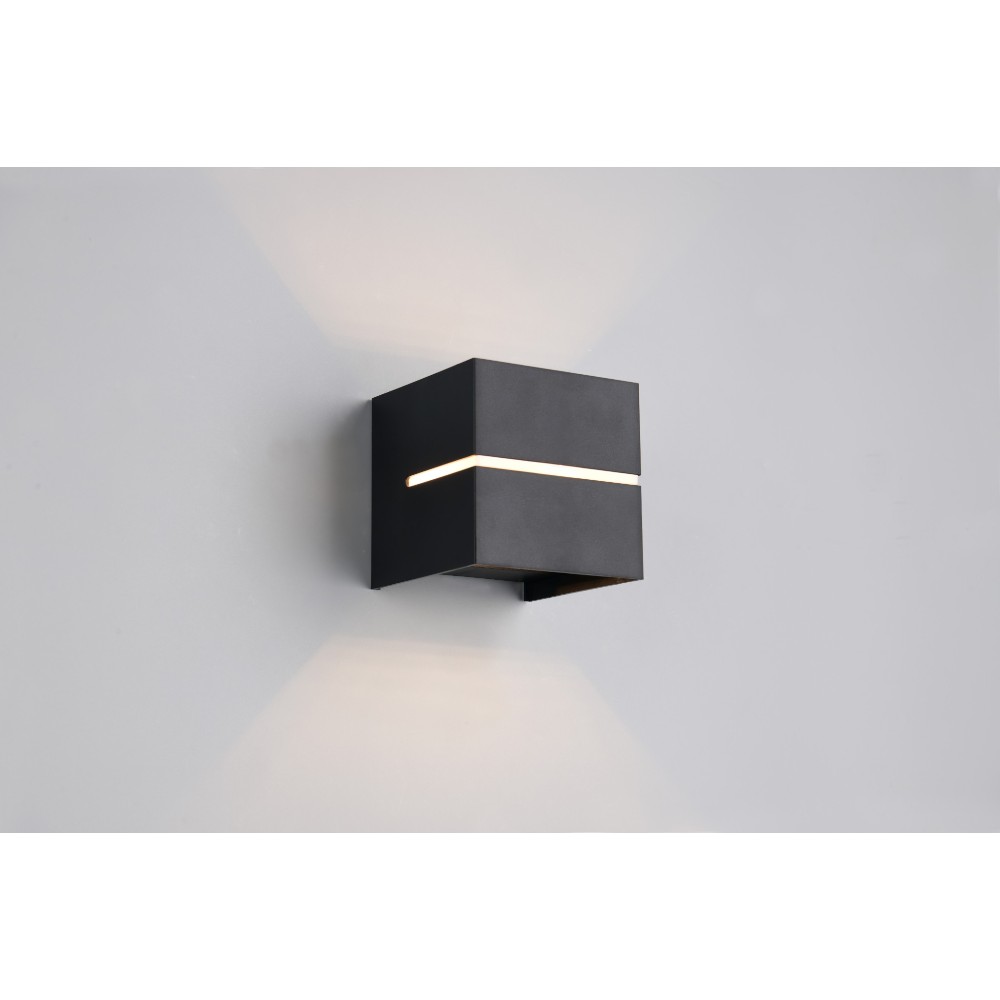 logrono-ip44-wall-light-1xg9-black