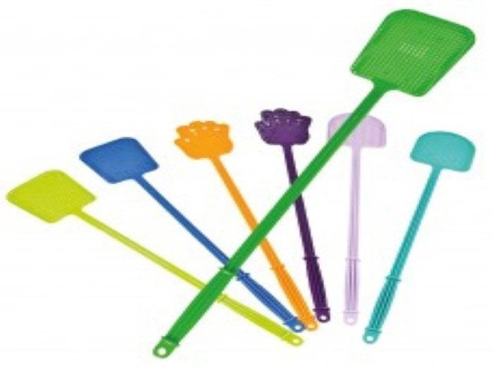 fly-swatter-in-assorted-colours-49cm-x-9-5cm-x-1cm