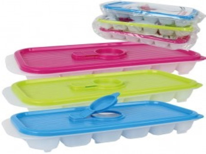 plastic-ice-cube-container-with-lid