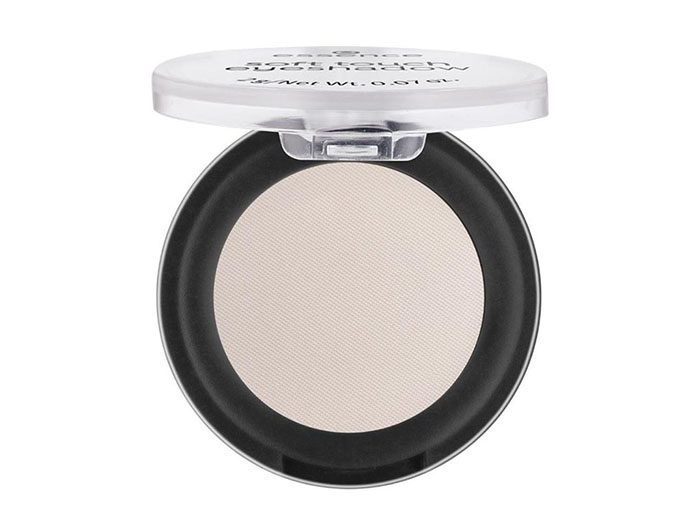 essence-soft-touch-eyeshadow-beige-01