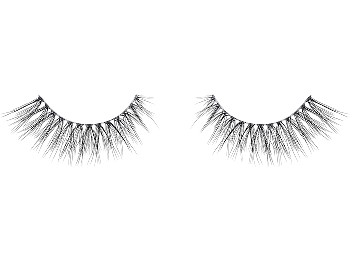 essence-light-as-a-feather-3d-mink-lashes-02