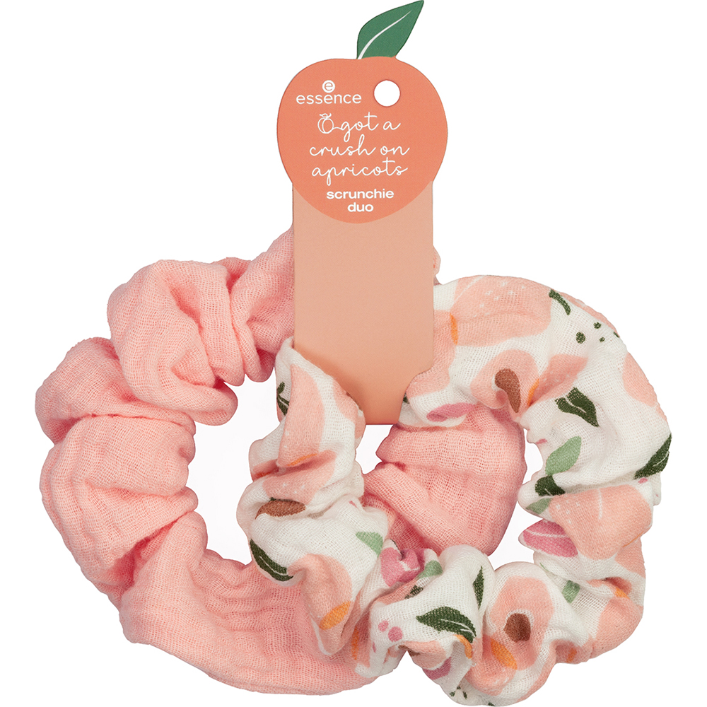 essence-got-a-crush-on-apricots-scrunchie-duo-01