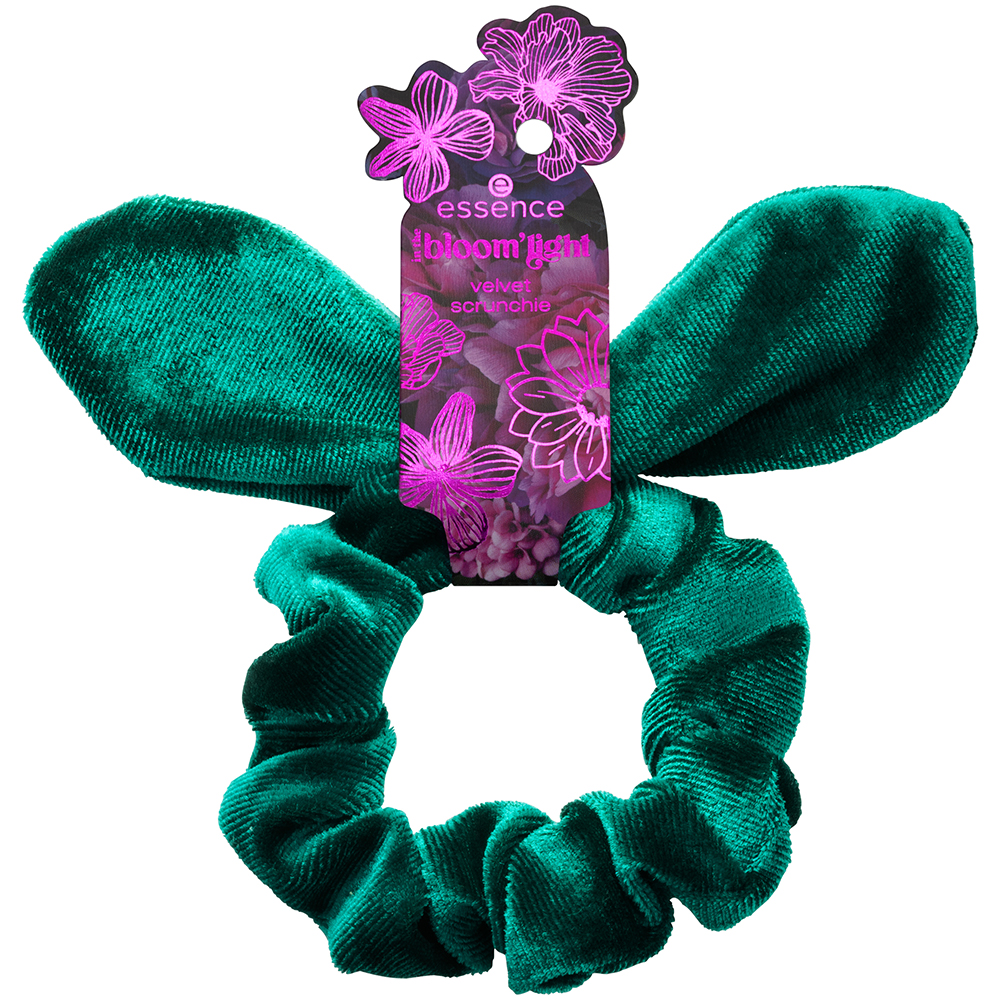 essence-in-the-bloom-light-velvet-scrunchie-01