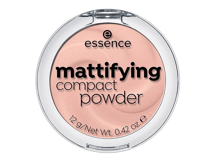 essence-mattifying-compact-powder-10-light-beige