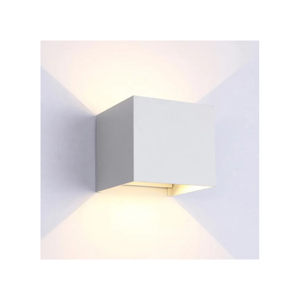 square-aluminium-outdoor-wall-led-light-with-sensor-white-warm-white-7w