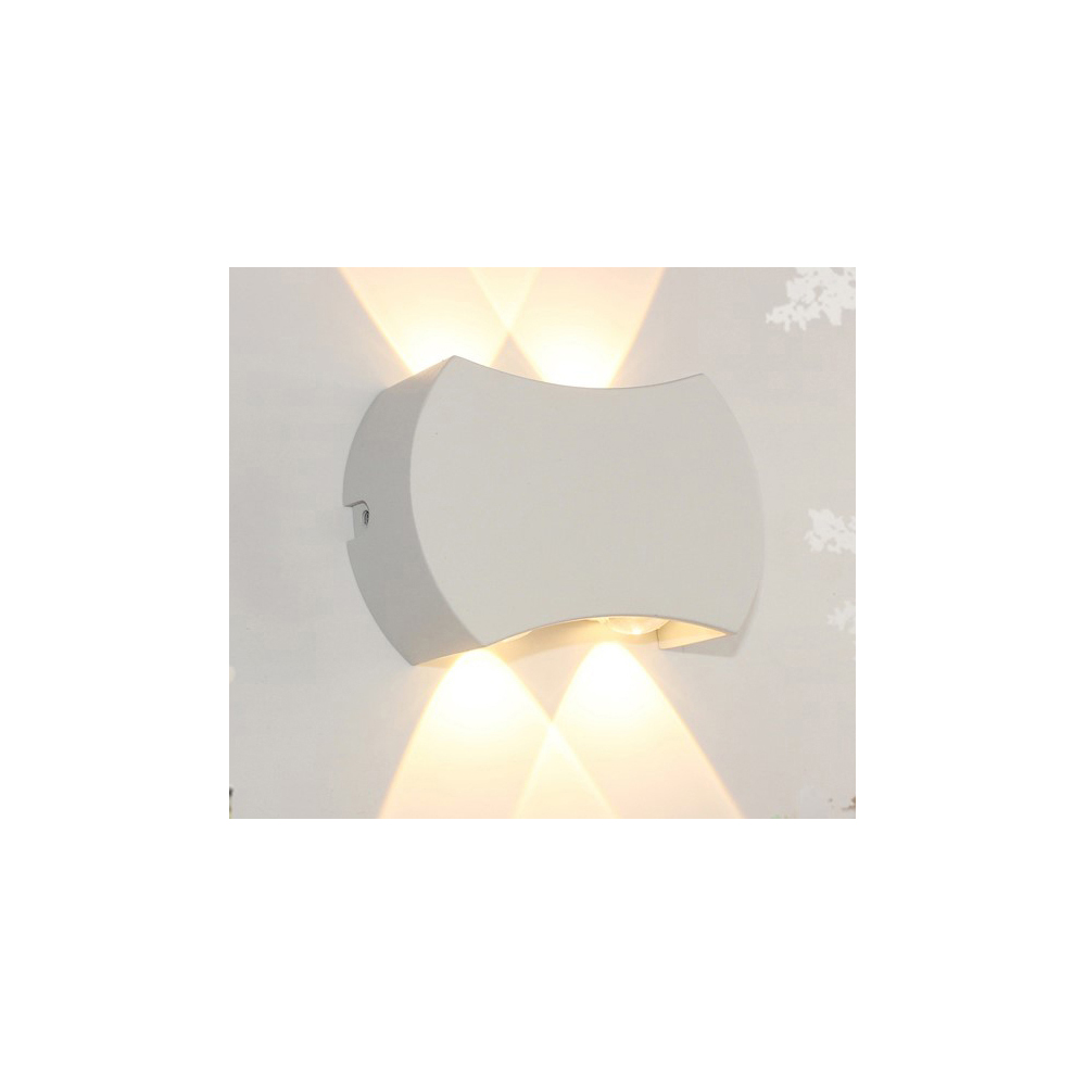 crescent-shaped-led-outdoor-wall-light-white-warm-white-4w