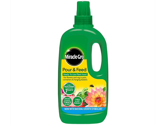 miracle-gro-pour-and-feed-ready-to-use-plant-food-1l