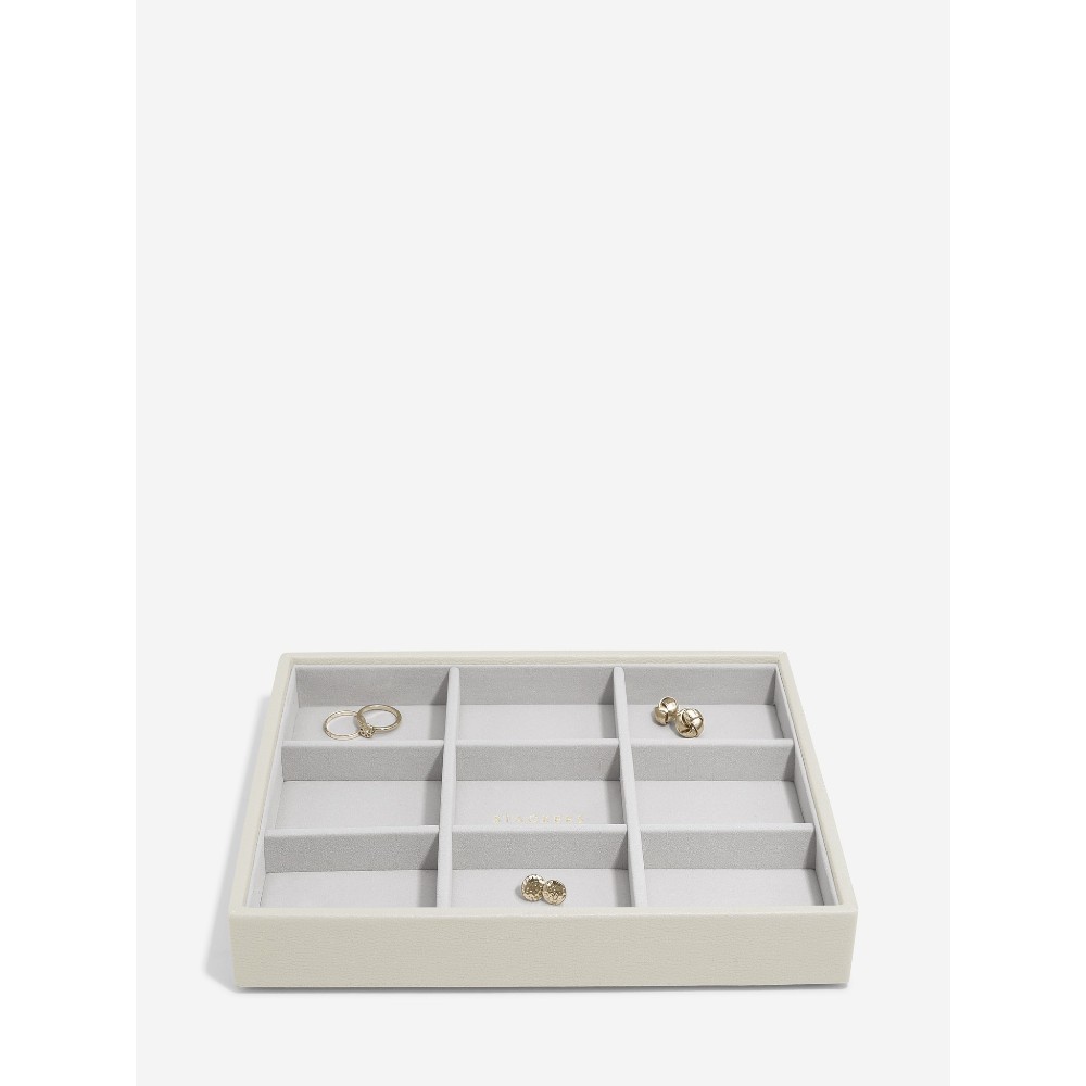 stackers-oatmeal-classic-earring-layer