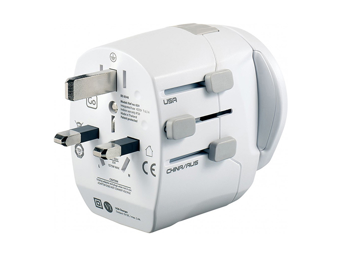 go-travel-worldwide-adaptor-with-2-usb