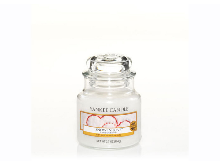 yankee-candle-snow-in-love-small-candle-jar