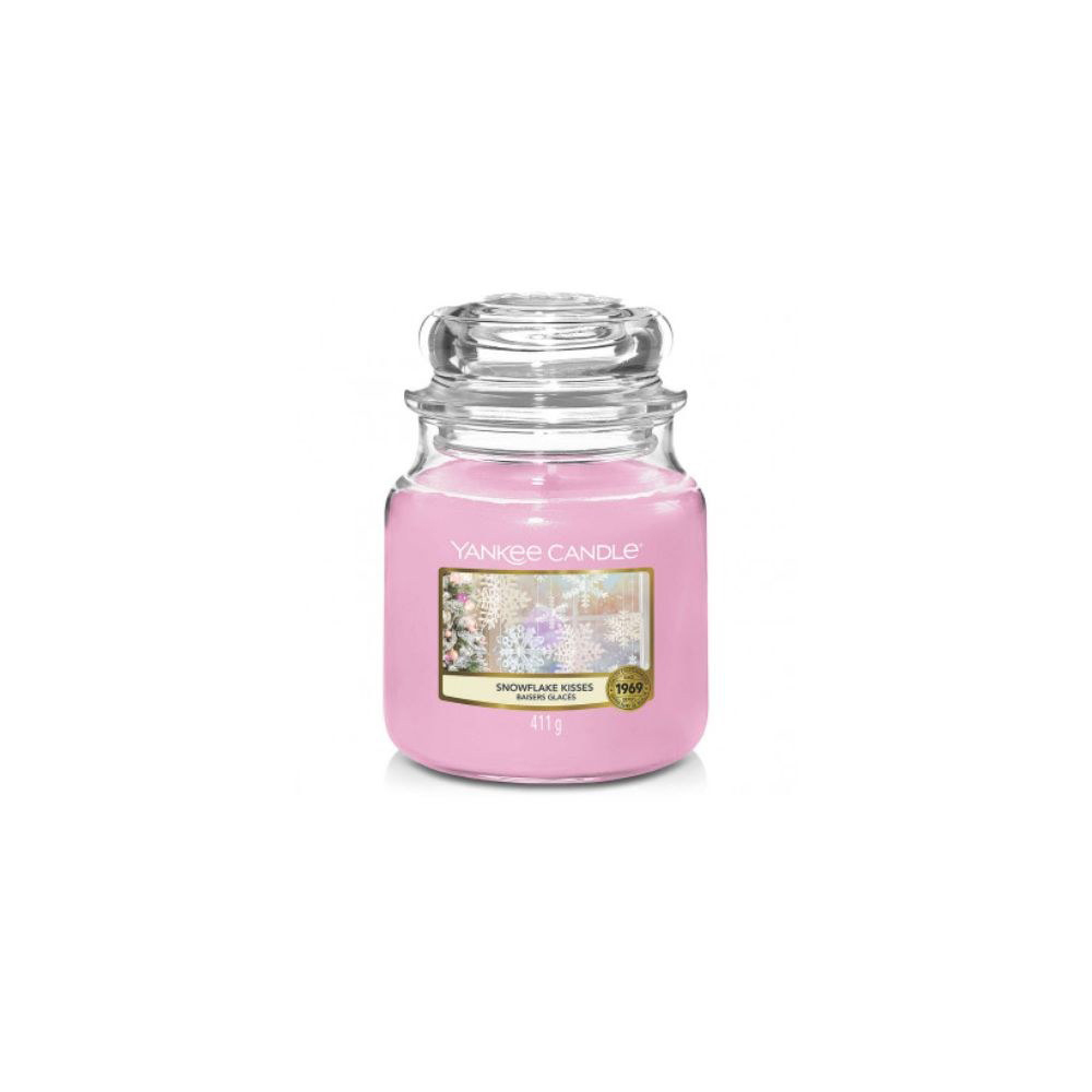 yankee-candle-medium-candle-jar-snowflake-kisses-411g
