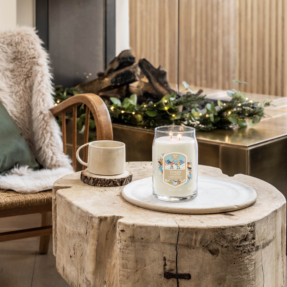 yankee-candles-signature-vanilla-fluries-large-jar-candle