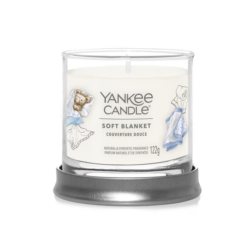 yankee-candle-signature-small-candle-tumbler-soft-blanket