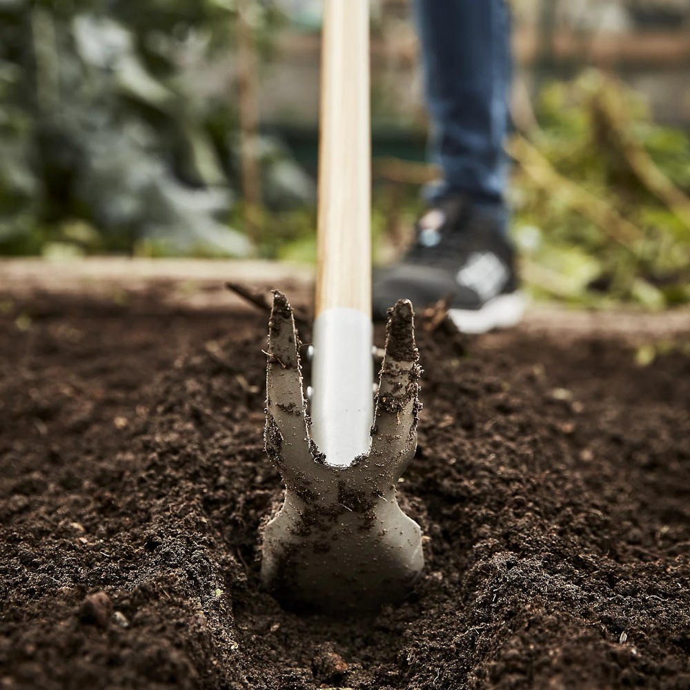 magnusson-draw-hoe-cultivator