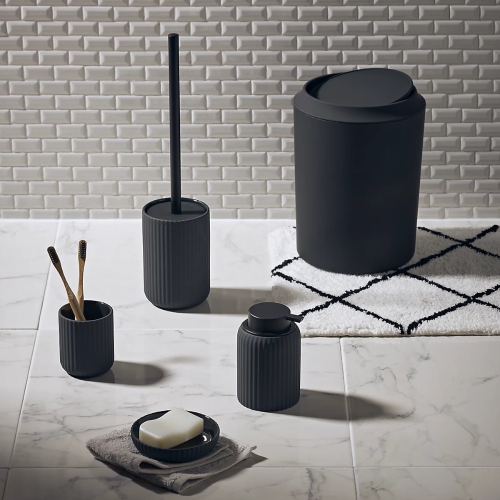 goodhome-rawa-matt-black-ribbed-effect-ceramic-tumbler