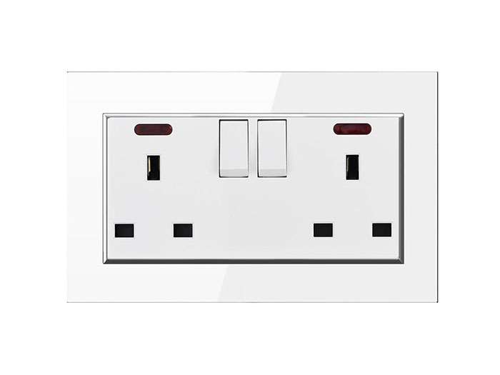 double-socket-white-chrome-glass-146-x-86-mm