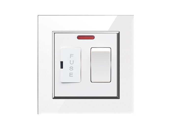 fused-switch-white-chrome-glass-13amp-86-x-86-mm