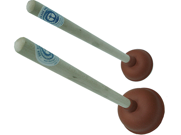 plunger-with-wooden-handle