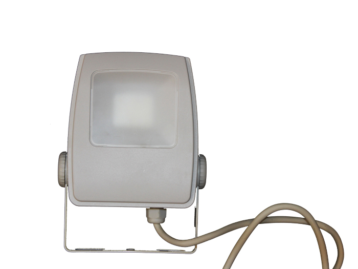 luce-floodlight-led-lamp-15w-white